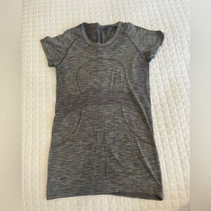 Grey lululemon swiftly tech shirt